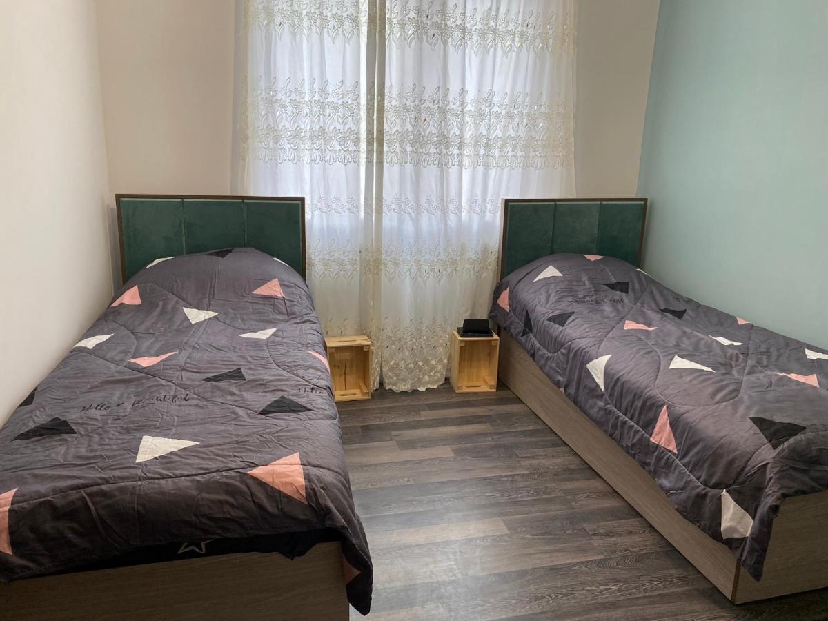 Lovely 2-Bedroom Apartment Near Ayb School 迪利然 外观 照片
